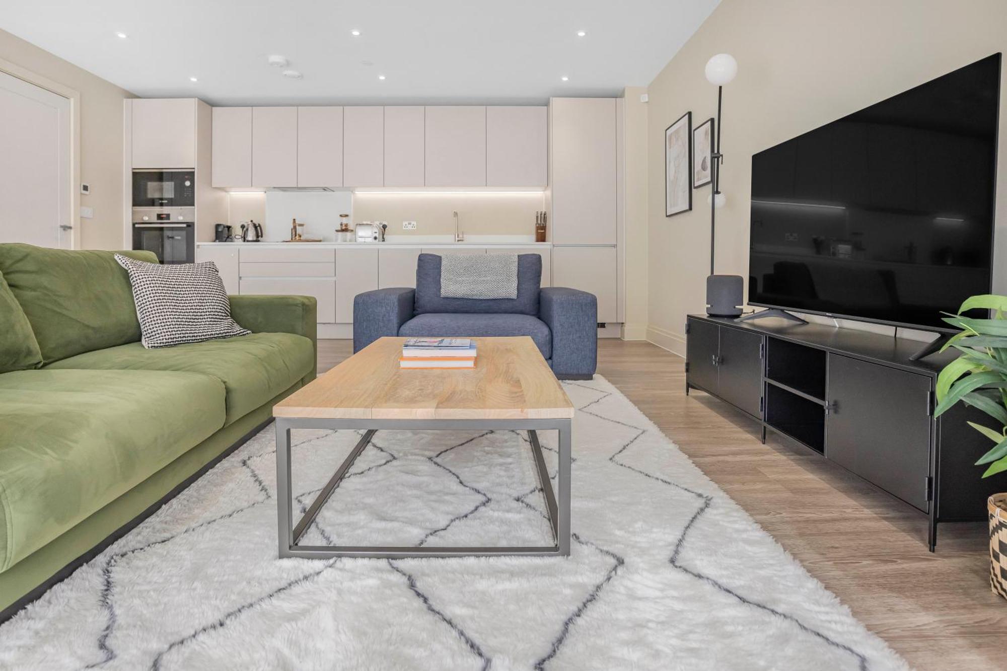 Apartment By The In Rest Bay,